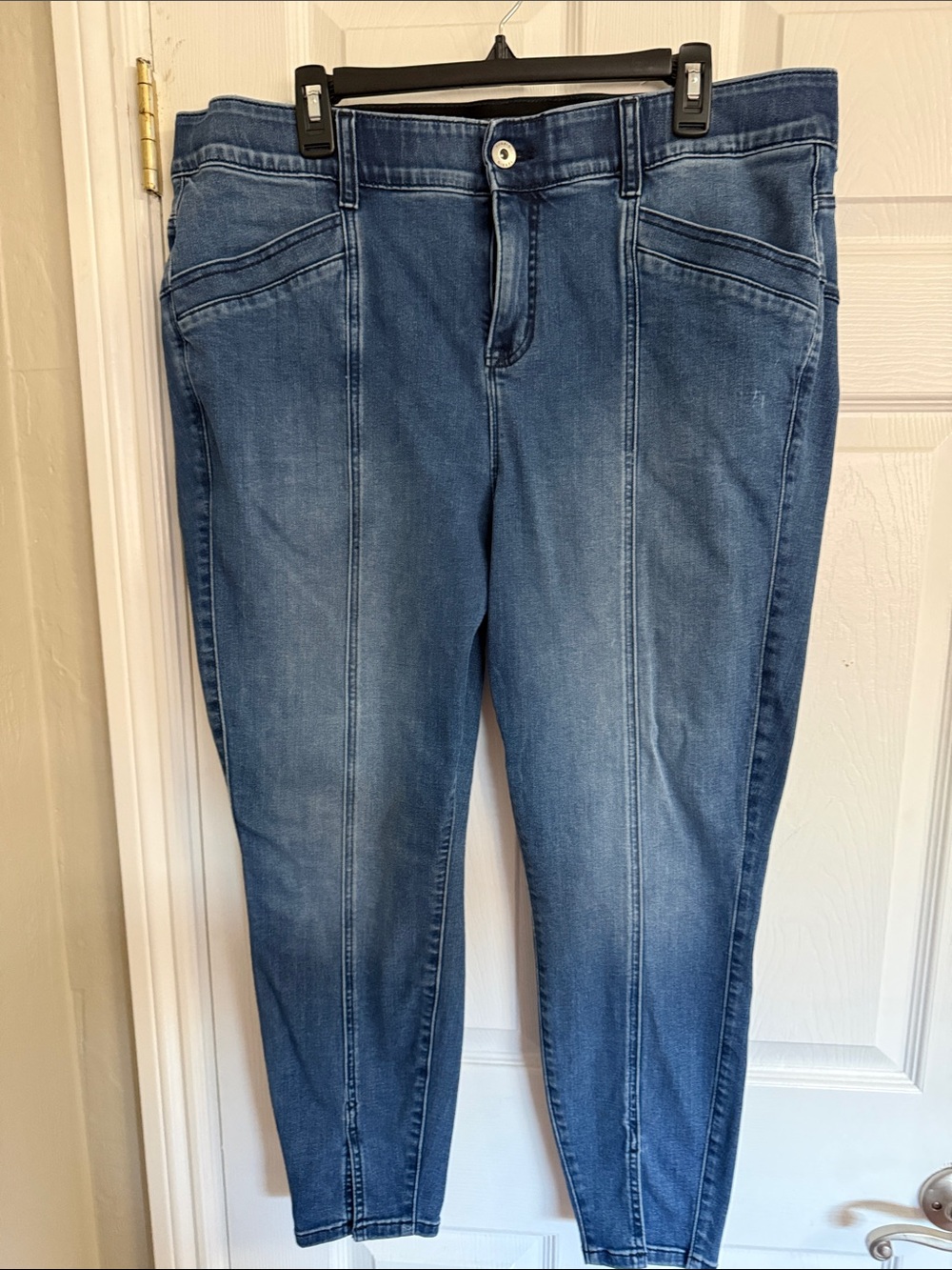 Women’s Blue Mid-Rise Slim Jeans